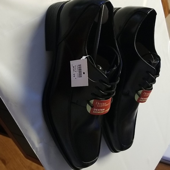 Shoes - Picture 2 of 4